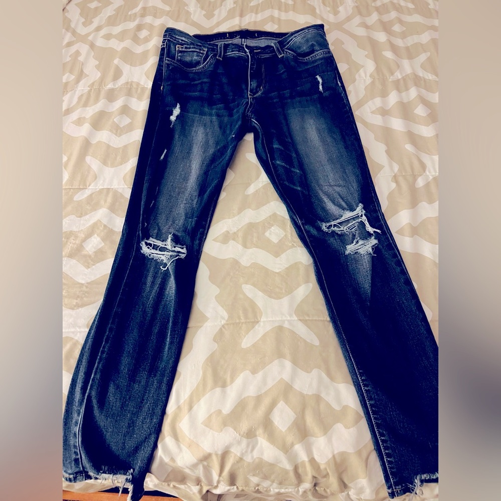 Size 29 flying monkey skinny jean- Buckle